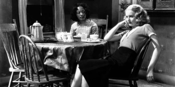 Critiquing The Critic: The Evolution & Function Of Film Criticism Critiquing the Critic: The Evolution and Functionality of Film Criticism